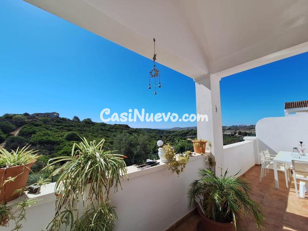 EN RESIDENCIAL TRANQUILO, PRECIOSO PAREADO CON PISCINA PRIVADA