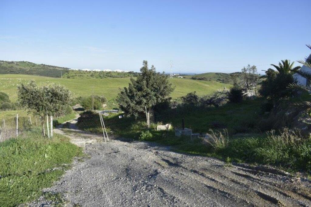 EN VENTA CASA CON TERRENO EN CASARES - foto 2