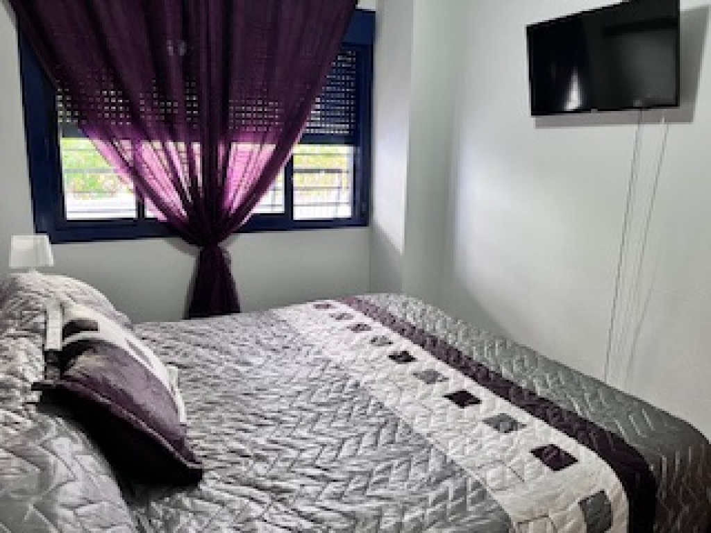 ESPECTACULAR PISO AMPLIO Y LUMINOSO CON TERRAZA, GARAJE Y TR - foto 13