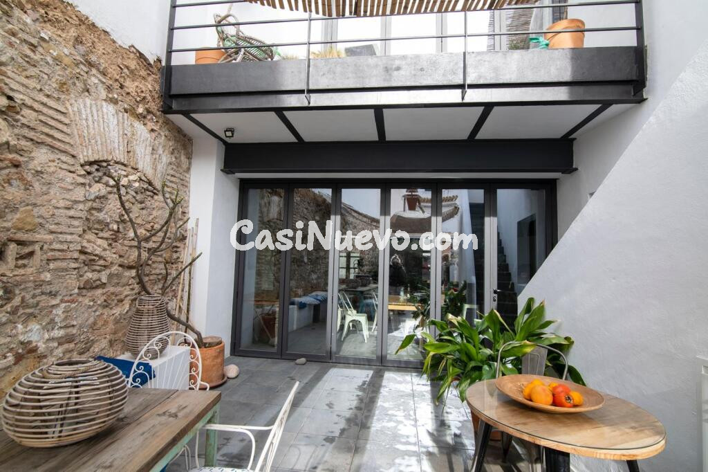 ESPECTACULAR CASA EN EL CASCO HISTÓRICO DE ESTEPONA, ¡NO LE FALTA DETALLE!