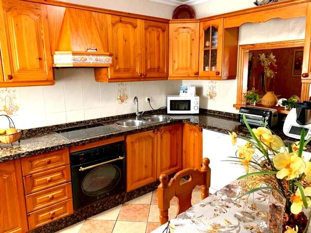 ESTUPENDA CASA EN MANILVA PUEBLO CON TODAS LAS COMODIDADES