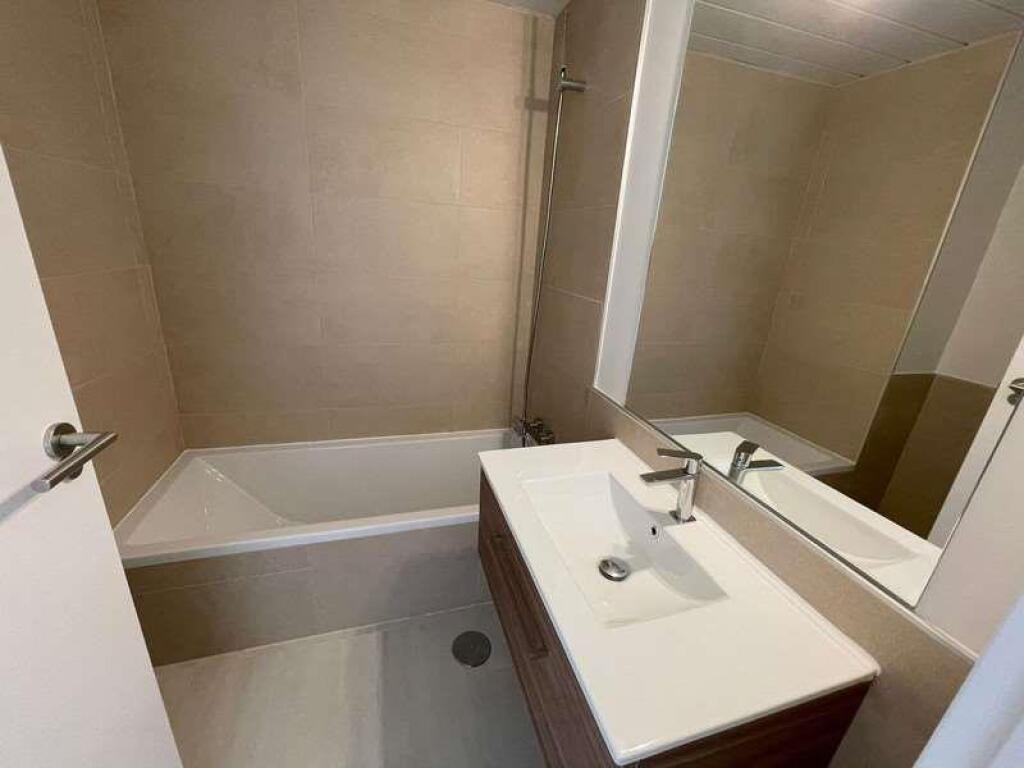 ESPECTACULAR ÁTICO CON VISTAS AL MAR EN ESTEPONA, ¡NO SE LO  - foto 11