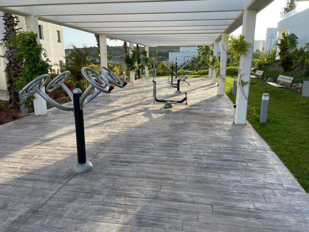 ESPECTACULAR ÁTICO CON VISTAS AL MAR EN ESTEPONA, ¡NO SE LO  - foto 27