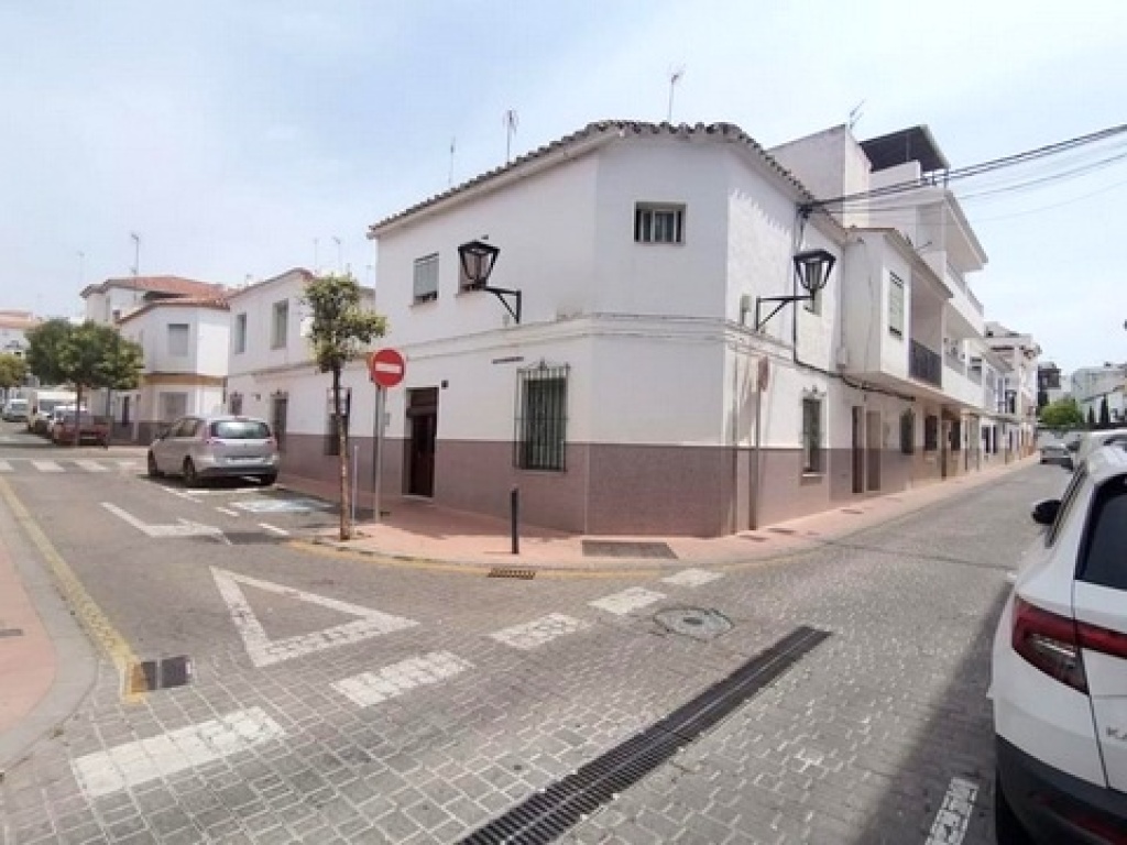 ¡INVERSORES! CONJUNTO DE 3 CASAS CON ENCANTO EN EL CORAZÓN D - foto 5