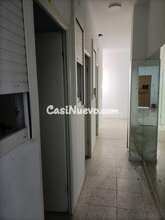 LOCAL EN MANILVA CON MUCHAS POSIBILIDADES, ¡MEJOR VERLO EN PERSONA!