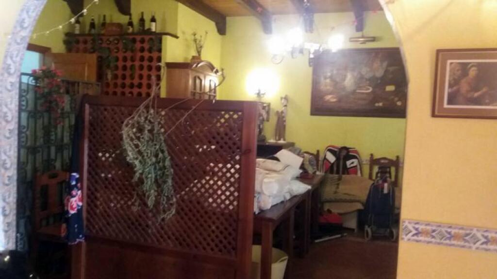 MARAVILLOSA TABERNA CON UN ESTILO ANDALUZ, ACOGEDORA Y AMPLI - foto 2
