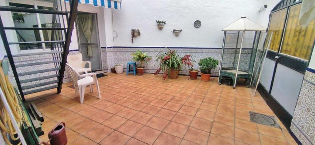 EN EL CASCO HISTÓRICO DE ESTEPONA, CASA CON ENCANTO A 10 MIN
