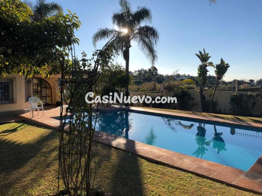 MAGNÍFICA VILLA  JUNTO A LA PLAYA DEL PADRÓN