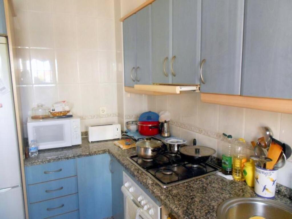 MARAVILLOSA CASA ADOSADA CON ESTUPENDO  PATIO ANDALUZ - foto 16