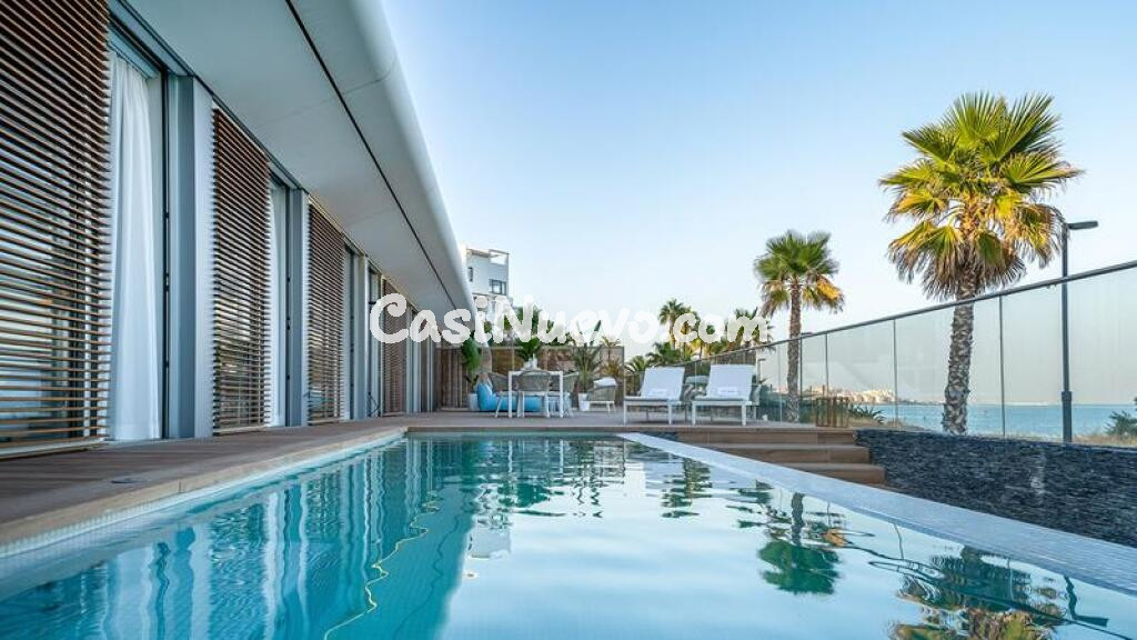 ESPECTACULARES VIVIENDAS DE LUJO EN PRIMERA LÍNEA DE PLAYA