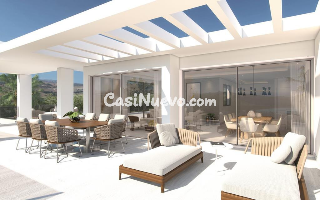 EXTRAORDINARIAS VIVIENDAS DE LUJO JUNTO A PLAYA ARTIFICIAL Y  CAMPO GOLF