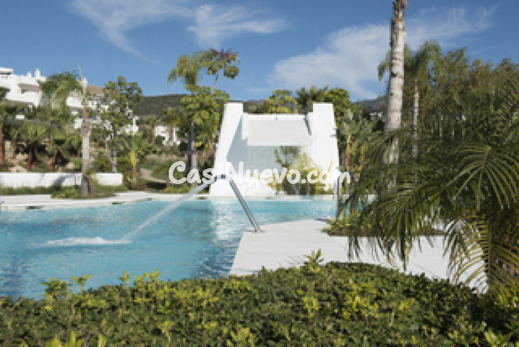 MAGNÍFICOS PISOS EN LA PRECIOSA URBANIZACIÓN DE ALCAZABA LAGOON !!!