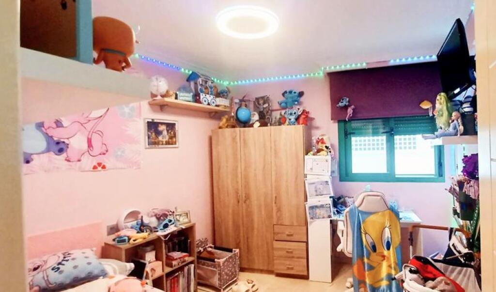 AMPLIO PISO EN ZONA MUY DEMANDADA DE ESTEPONA, ¡VENGA A VERL - foto 4