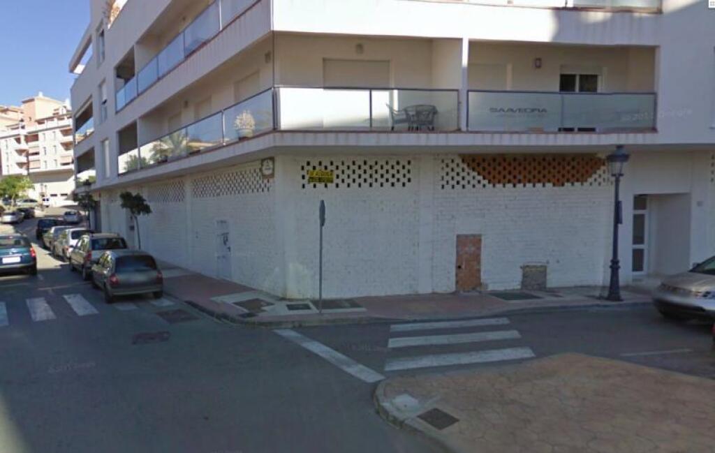 LOCAL EN BRUTO EN UNA BUENA ZONA DE PASO MUY TRANSITADA… - foto 5