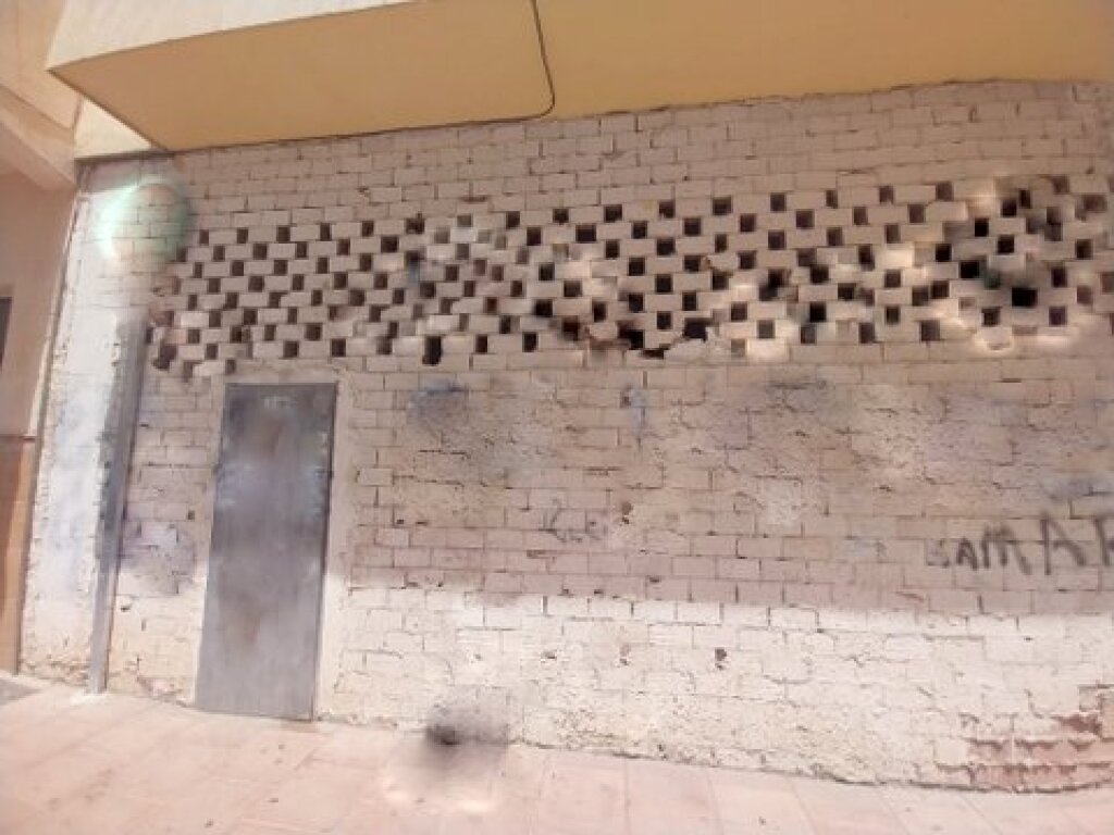 ALQUILER DE LOCAL COMERCIAL CON UNA UBICACIÓN EXCELENTE EN E - foto 4