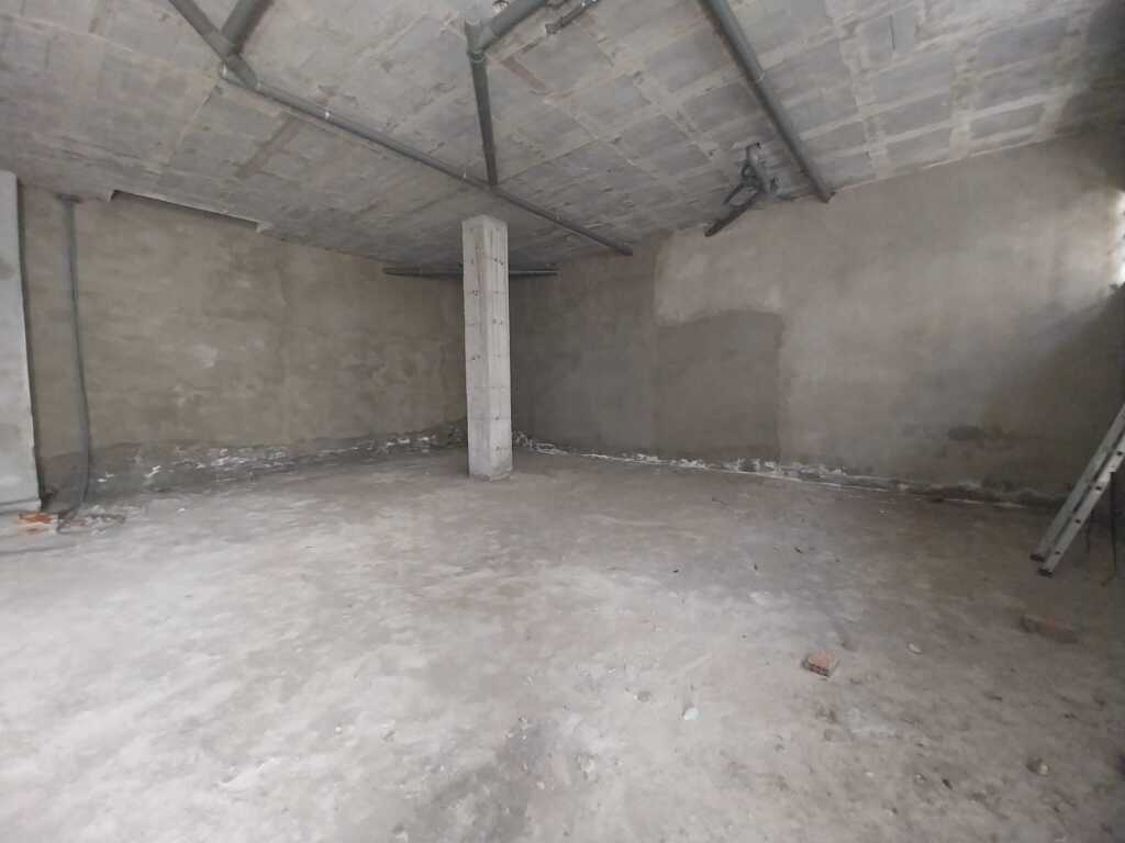 ALQUILER DE LOCAL COMERCIAL CON UNA UBICACIÓN EXCELENTE EN E - foto 10