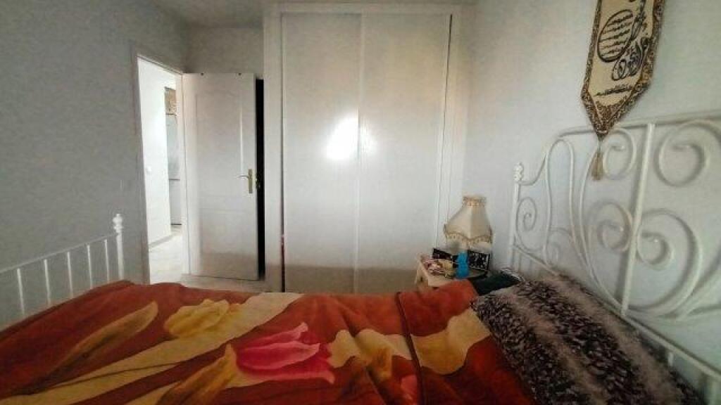 BONITO PISO CON GRAN TERRAZA, GARAJE Y TRASTERO, ¡NO LE FALT - foto 11