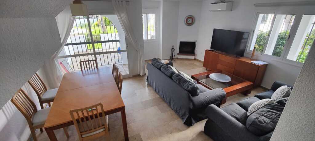 EN VENTA ESPECTACULAR CASA ADOSADA EN MARINA DE CASARES. - foto 12