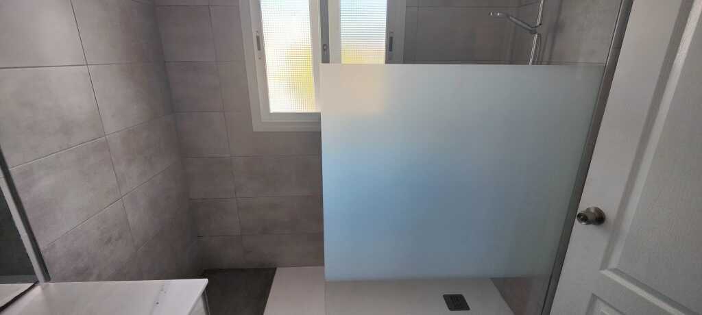 EN VENTA ESPECTACULAR CASA ADOSADA EN MARINA DE CASARES. - foto 16