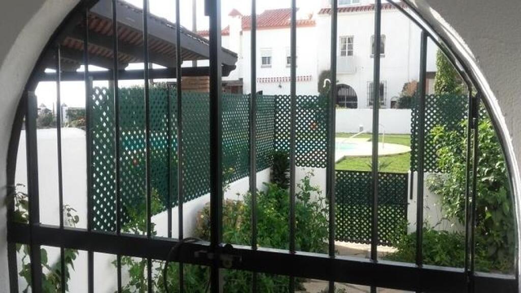 EN VENTA ESPECTACULAR CASA ADOSADA EN MARINA DE CASARES. - foto 19