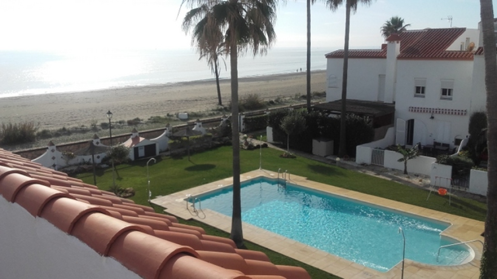 EN VENTA ESPECTACULAR CASA ADOSADA EN MARINA DE CASARES. - foto 22