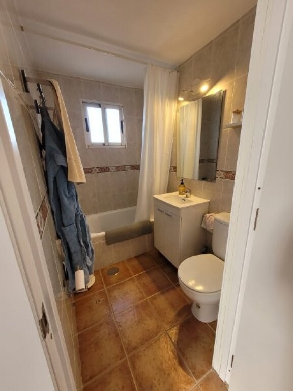 ESPECTACULAR ADOSADO DE 3 DORMITORIOS EN VENTA EN MANILVA PU - foto 13