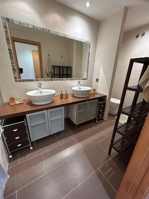 SE VENDE  PRECIOSO PISO  ENTRE ESTEPONA Y MARBELLA EN UN ENT - foto 28