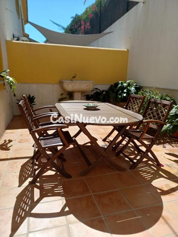 MAGNIFICA CASA DE 4 PLANTAS EN ESQUINA EN EL CENTRO DE ESTEPONA