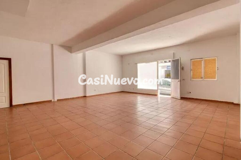 VENTA DE LOCAL COMERCIAL EN PLENO CORAZÓN DE SABINILLAS