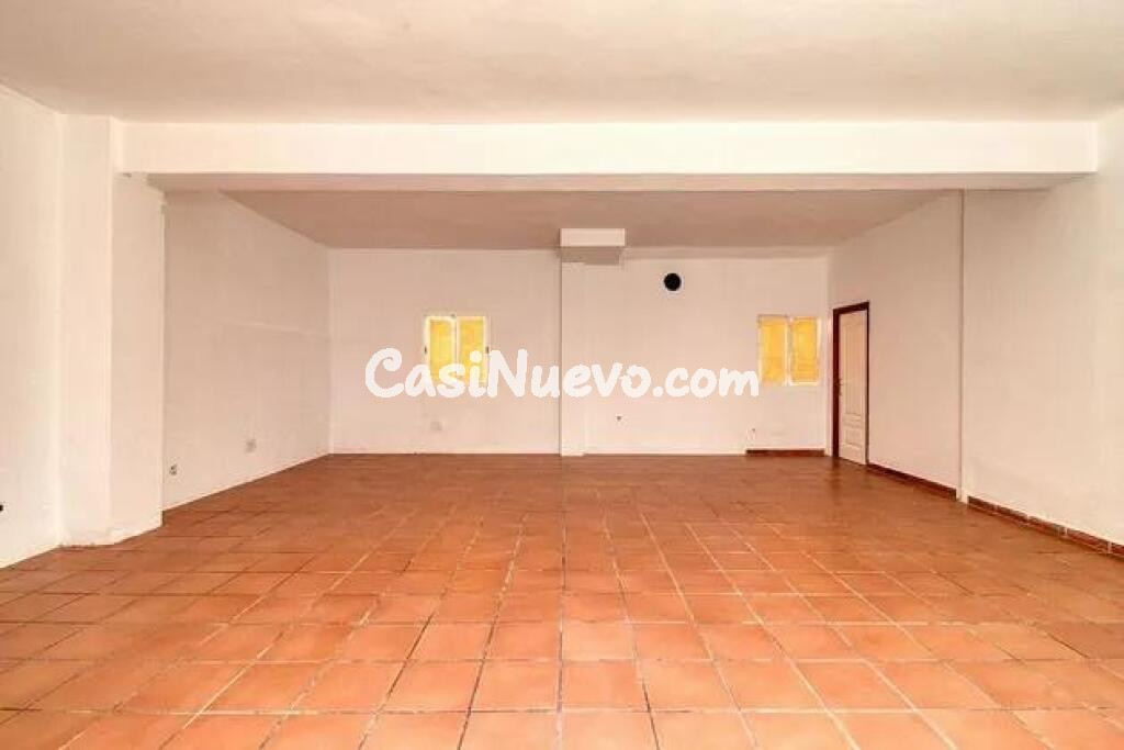 VENTA DE LOCAL COMERCIAL EN PLENO CORAZÓN DE SABINILLAS