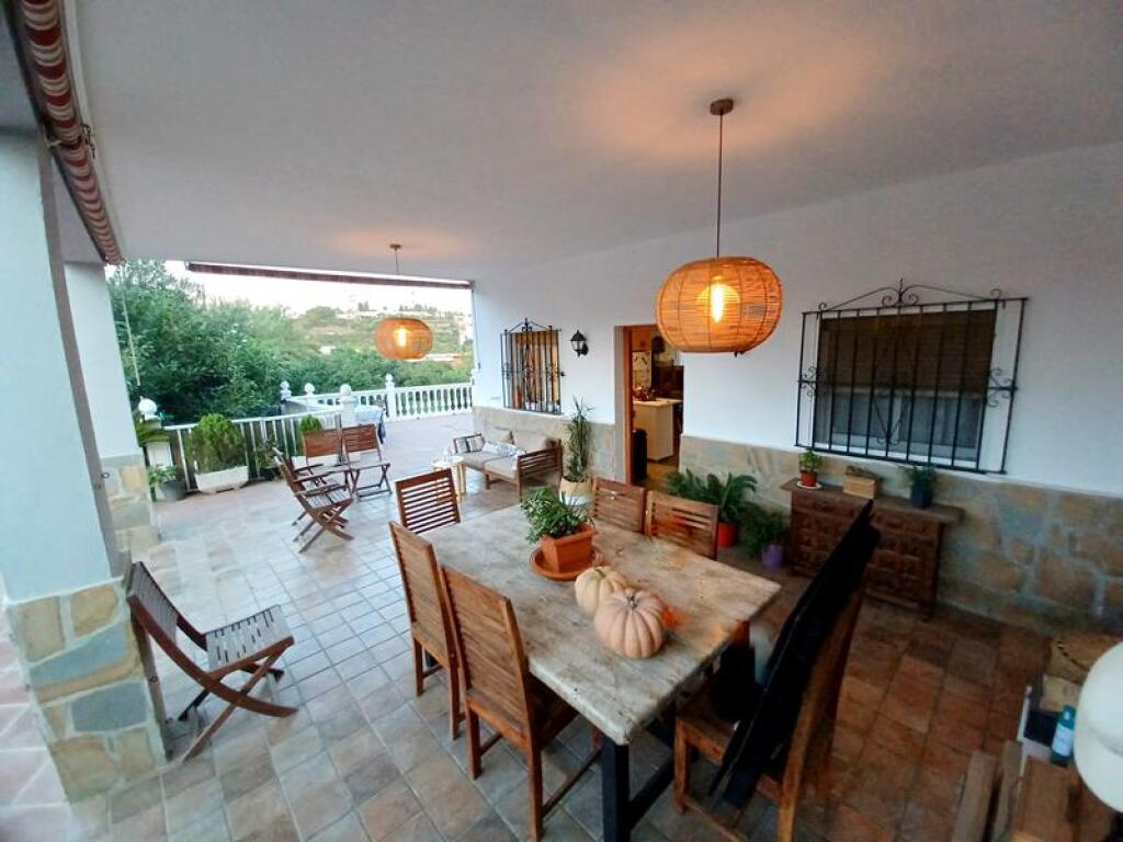ESPECTACULAR CASA DE CAMPO CON 6 habitaciones Y PISCINA PRIV - foto 2