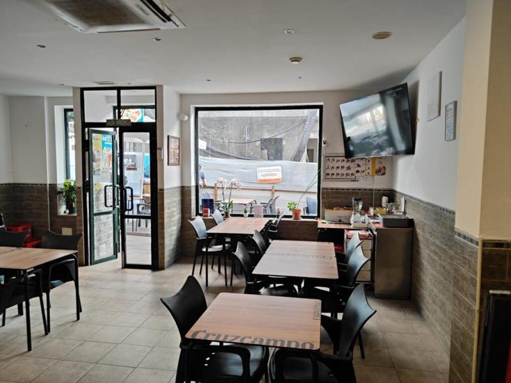 SE VENDE LOCAL DE RESTAURACIÓN EN PLENO FUNCIONAMIENTO EN ES - foto 4