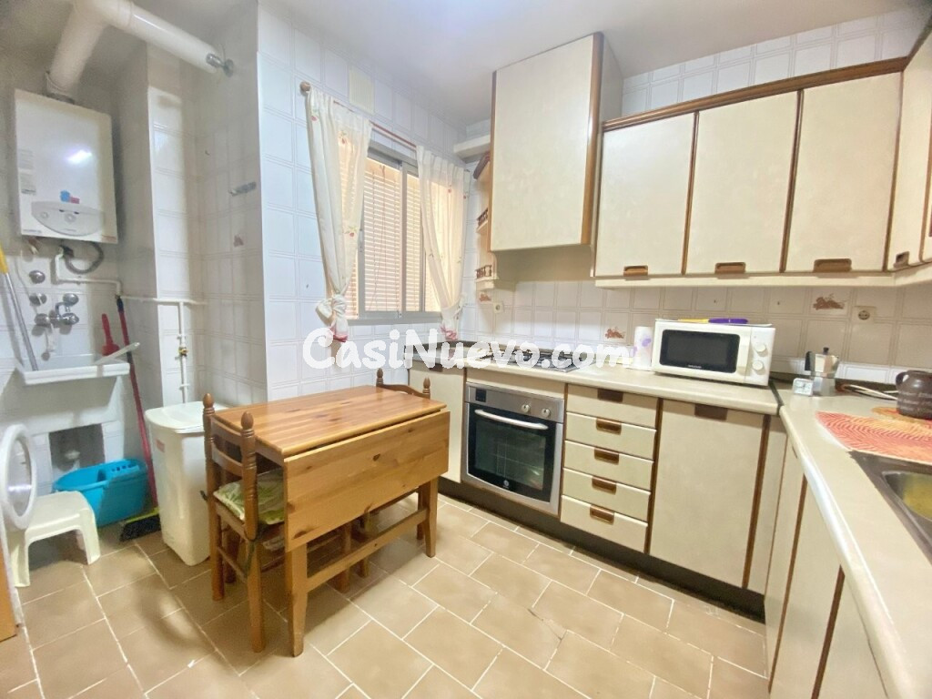 AMPLIA VIVIENDA FAMILIAR EN CIUDAD JARDÍN – MÁLAGA