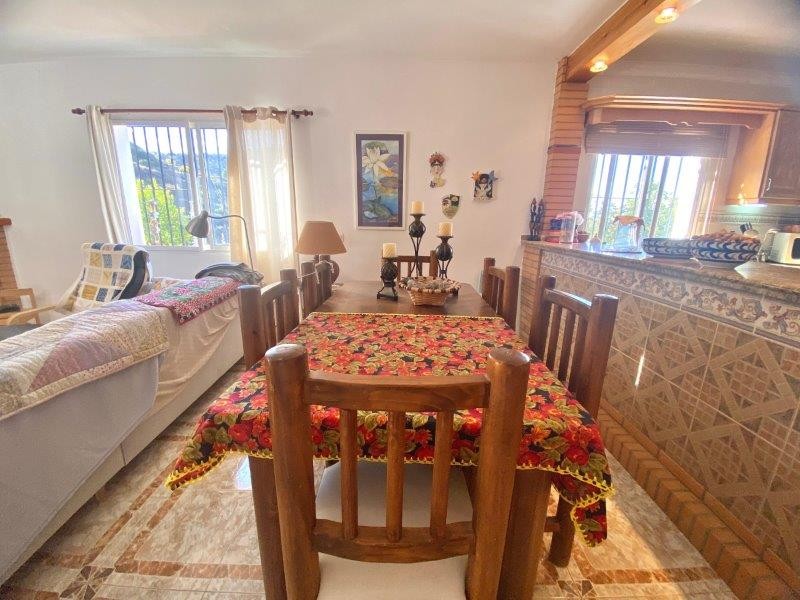 EN LOS MONTES DE MÁLAGA, SE ENCUENTRA A LA VENTA ESTA ATRACT - foto 3