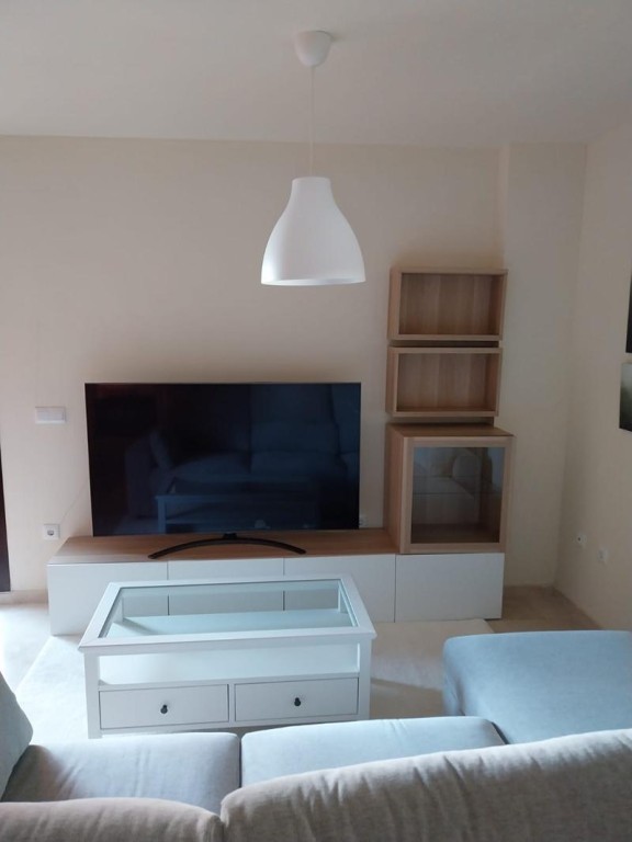 ¡OPORTUNIDAD ÚNICA EN ESTEPONA: PISO AMUEBLADO CON VISTAS AL - foto 3