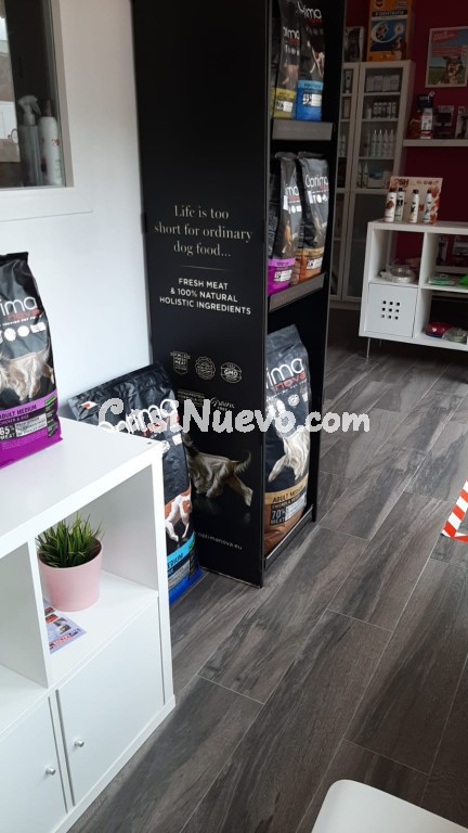 SE ALQUILA EN SABINILLAS LOCAL COMERCIAL EN EL CENTRO DEL NÚCLEO URBANO