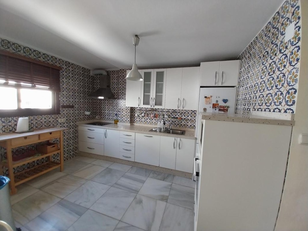 SE VENDE CASA EN PLENO CENTRO DE NUESTRA BELLA CIUDAD DE EST - foto 5