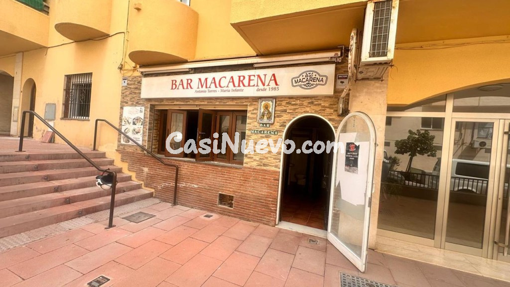 OPORTUNIDAD!! SE VENDE RESTAURANTE INSTALADO EN EL CENTRO DE ESTEPONA.