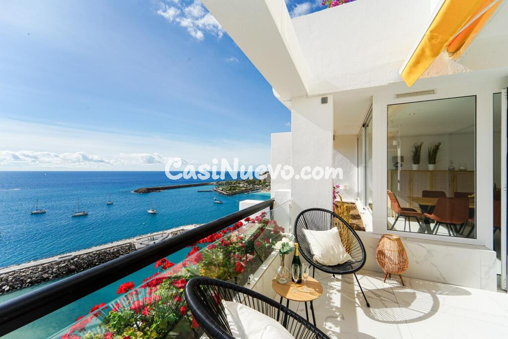 Ático único y absolutamente fantástico en Montemarina – vistas panorámicas y lujo en dos niveles