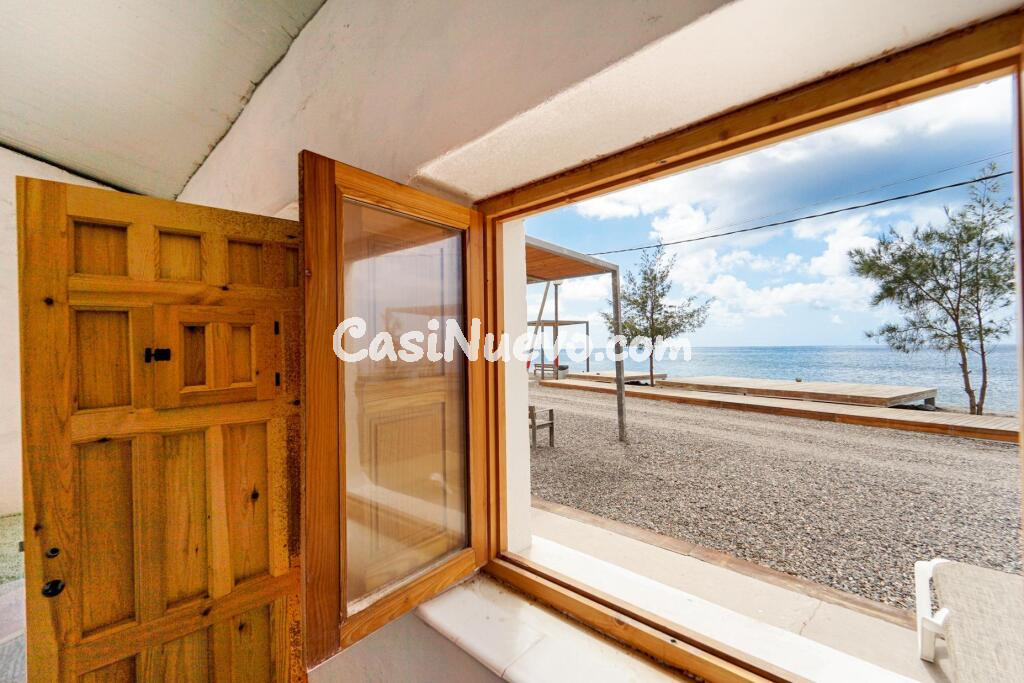 ¡Propiedad única junto a la playa en Playa de Tasarte – Una oportunidad inmejorable!