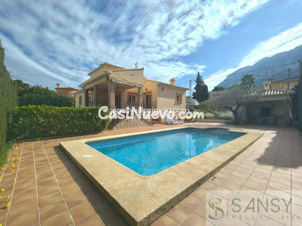 Casa-Chalet en Venta en Denia Alicante