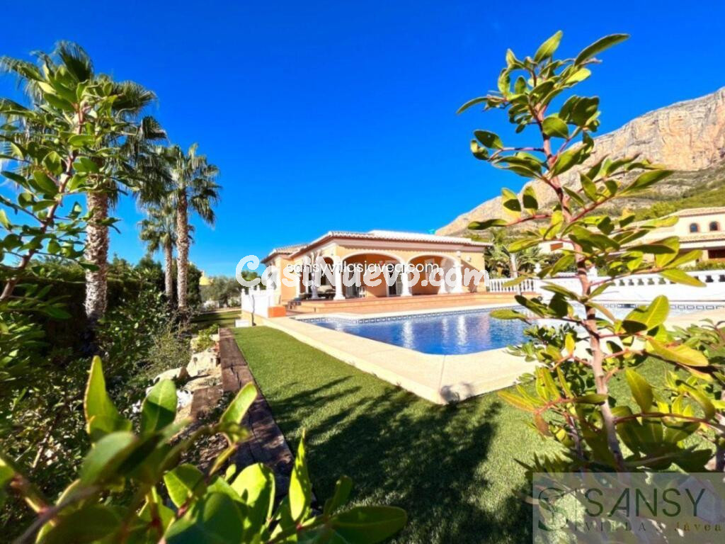 Casa-Chalet en Venta en Javea/Xabia Alicante