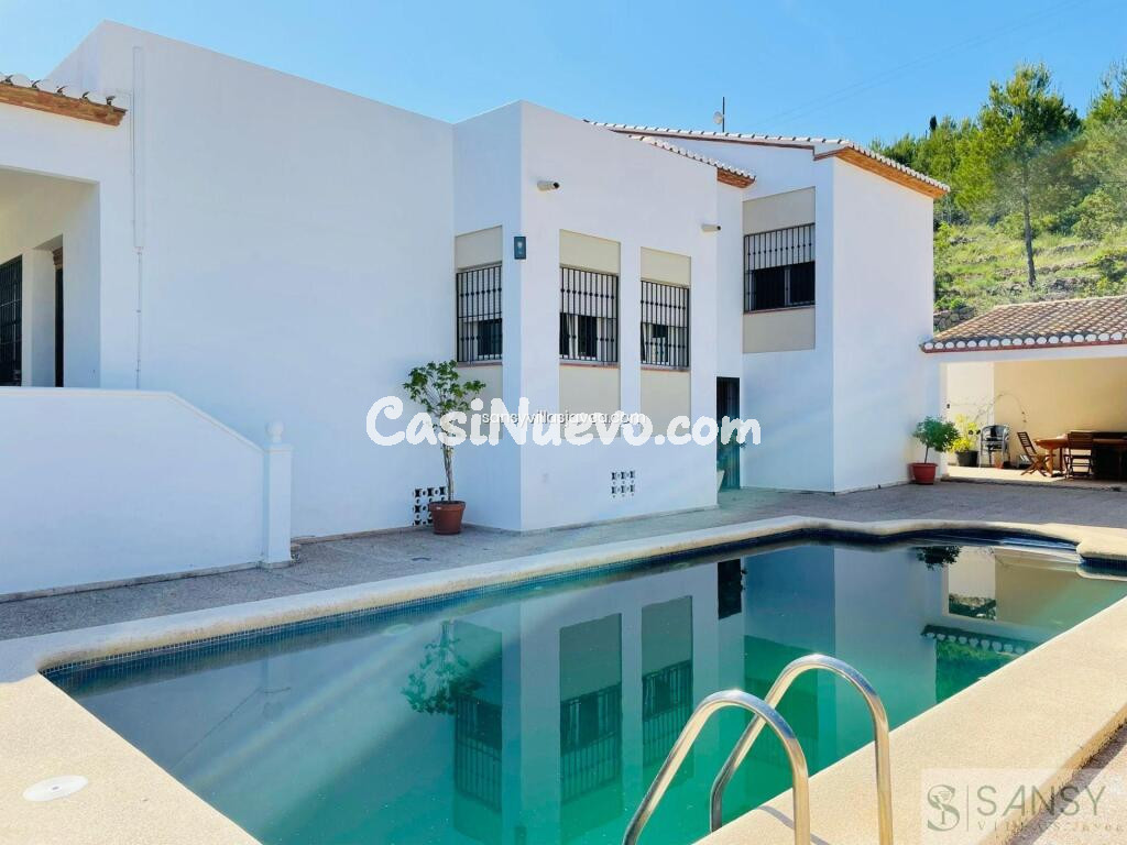Casa-Chalet en Venta en Denia Alicante