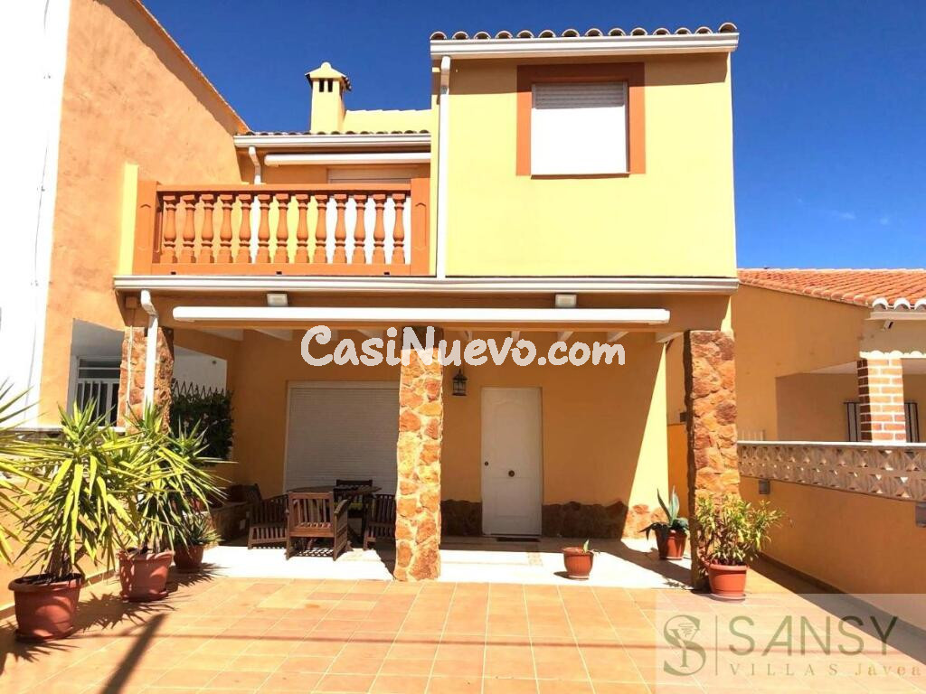 Casa-Chalet en Venta en Oliva Valencia
