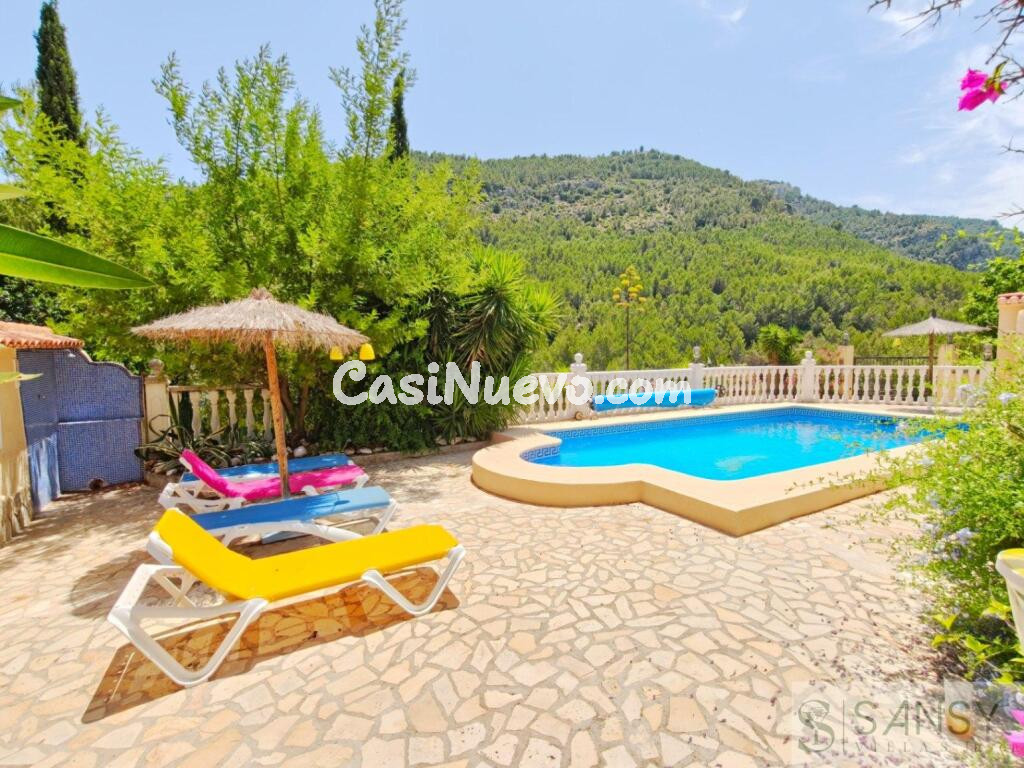 Piso en Venta en Castell De Castells Alicante