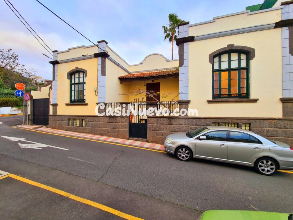 CASA TERRERA EN ARUCAS - CASCO