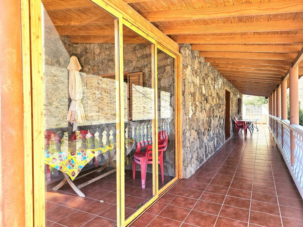 ?Finca con dos viviendas en Tasarte, La Aldea — 200.000 m2 d - foto 2