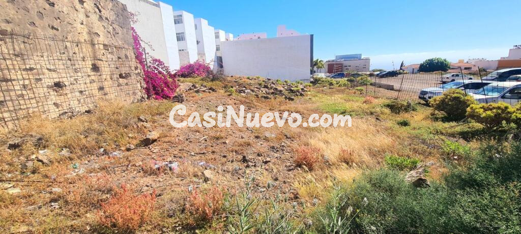 VENTA DE SOLARES CON PROYECTO Y LICENCIA EN INGENIO