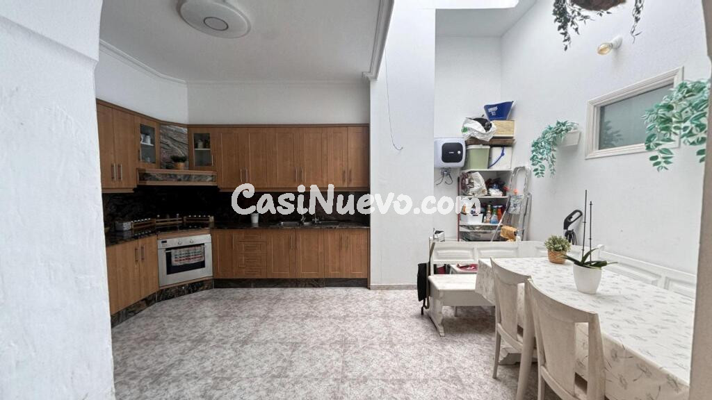 Amplio Piso en Playa de Arinaga