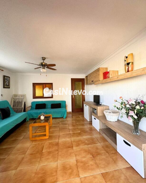 Venta de piso en Torrevieja, de 52m2 con 1 dormitorio y 1 baño
